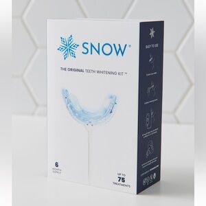 ✨NEW✨ SNOW Complete Teeth Whitening System